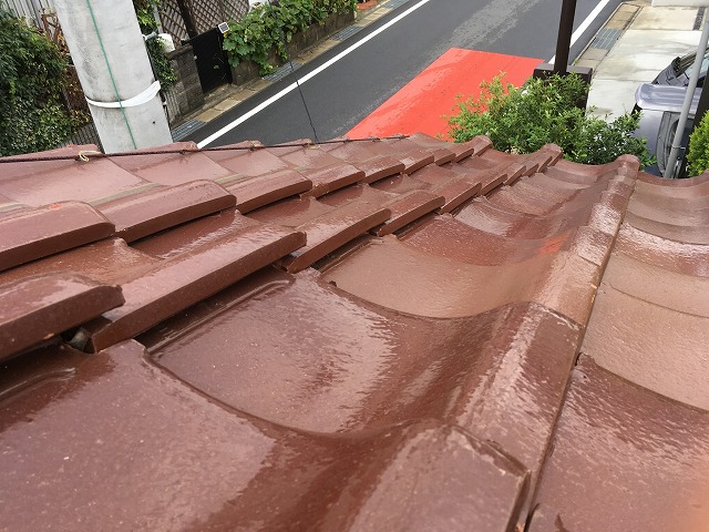 和型陶器瓦が使用された屋根